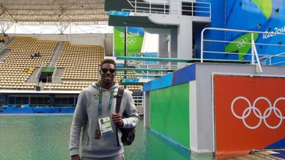 Yona wins his first ever major diving tournament